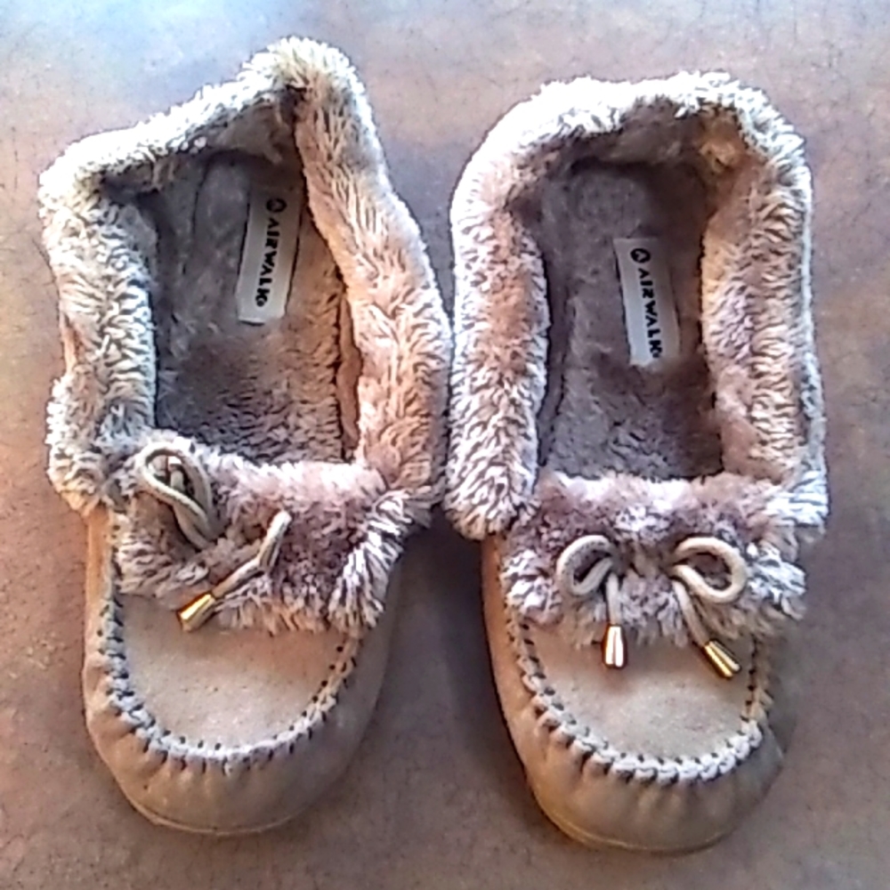 Airwalk slipper's